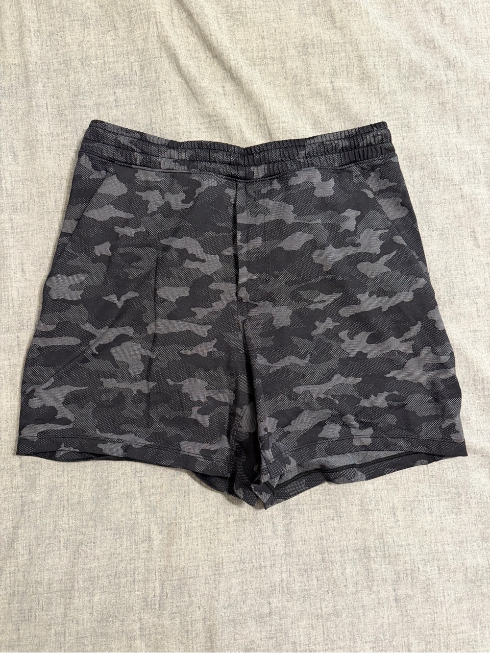 lululemon athletica Men's Black and Gray Camo Training Shorts